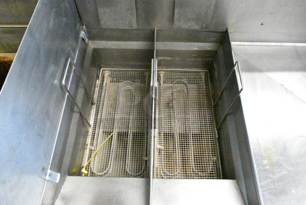 Giles EOF-10-10 Stainless Steel Commercial Electric Powered 3 Bay Fryer w/ Dumping Station on Commercial Casters. 480 Volts, 3 Phase. - Image 6 of 12