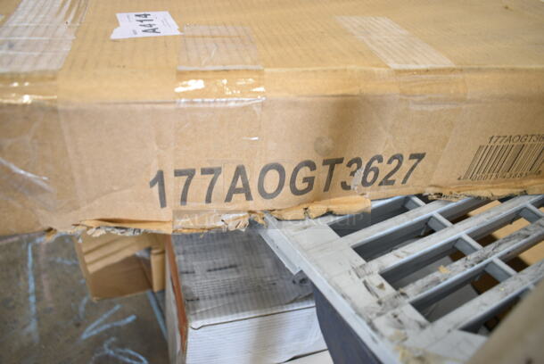 BRAND NEW SCRATCH AND DENT! Avantco 177AOGT3627 35 7/8" x 27" x 4" Add-On 6 Burner Griddle Top - Image 3 of 4