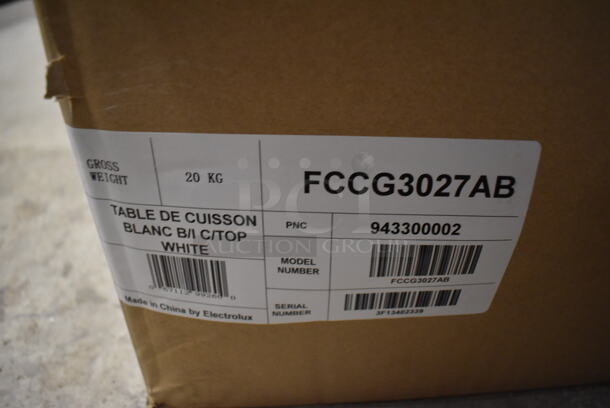 BRAND NEW SCRATCH AND DENT! Frigidaire FCCG3027AB 30" 4 Burner Gas Cooktop. Stock Picture Used For Gallery Picture. - Image 4 of 5