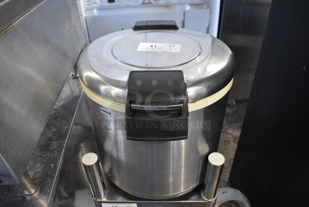 Amko Winco RW-S450 Stainless Steel Commercial Countertop Rice Cooker. 110 Volts, 1 Phase. Goes GREAT w/ Lot 42! 15x18x15. Tested and Working! - Image 2 of 5