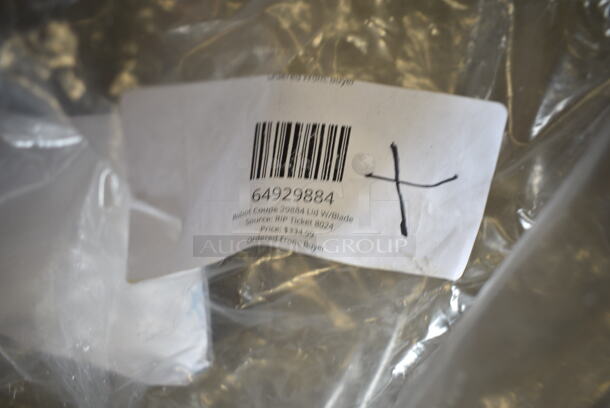 BRAND NEW SCRATCH AND DENT! 64929884 Robot Coupe 29884 Lid W/Blade - Image 5 of 5