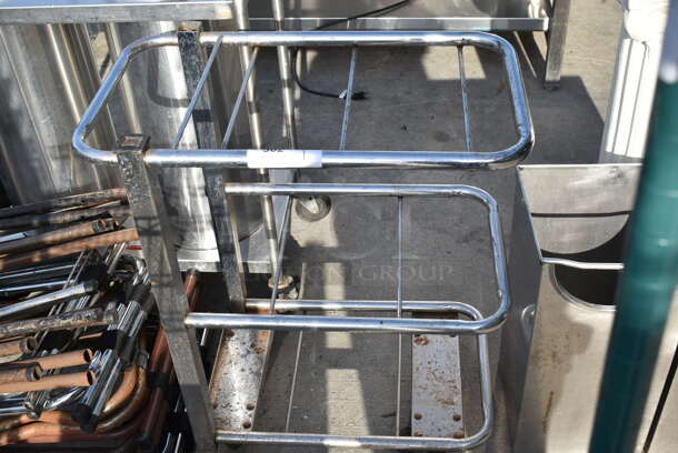 Metal Cart on Commercial Casters. 26x15x33 - Image 1 of 4