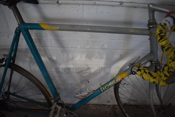 Technium Tri-lite Blue, Yellow and Gray Metal Road Bicycle. 18x66x37 - Image 4 of 7