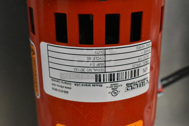 BRAND NEW SCRATCH AND DENT! ChocoVision C116VIBE110V Vibe Vibrating Table. 110 Volts, 1 Phase.  - Image 4 of 5