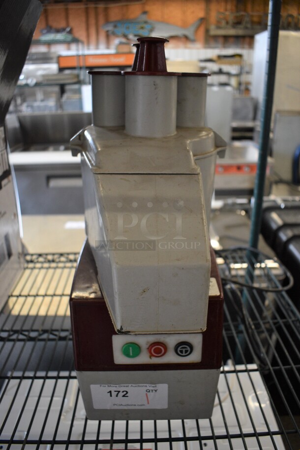 Robot Coupe R2U Metal Commercial Countertop Food Processor. 120 Volts, 1 Phase. 8x16x22. Tested and Working!