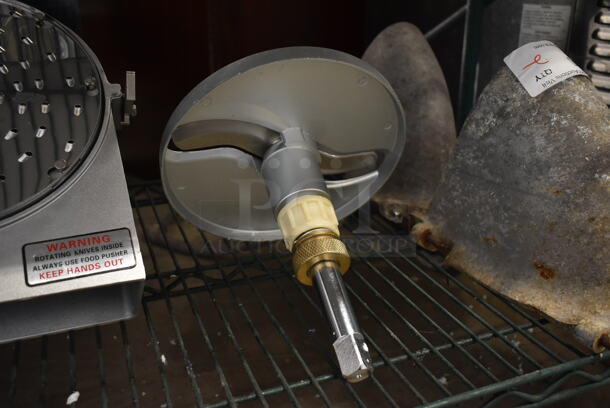 LIKE NEW! Metal Commercial Pelican Head w/ Shredding Blade and S Blade. - Image 4 of 9