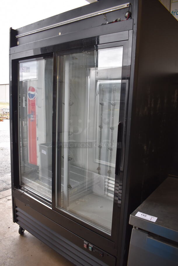 BRAND NEW SCRATCH AND DENT! Avantco 178GDS47HCB Metal Commercial 2 Door Reach In Cooler Merchandiser on Commercial Casters. 52x30x84. Tested and Working! - Image 6 of 6