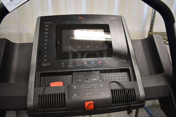 Freemotion i11.9 Metal Commercial Floor Style Treadmill. Tested and Powers On But Screen and Controls Do Not Work - Image 4 of 4