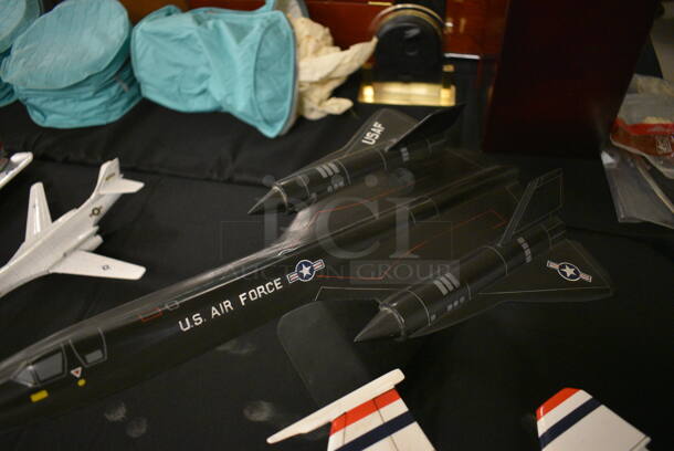 3 US Airforce Fighter Jet Collectible Airplanes on Display Stands. 3 Times Your Bid - Image 8 of 9