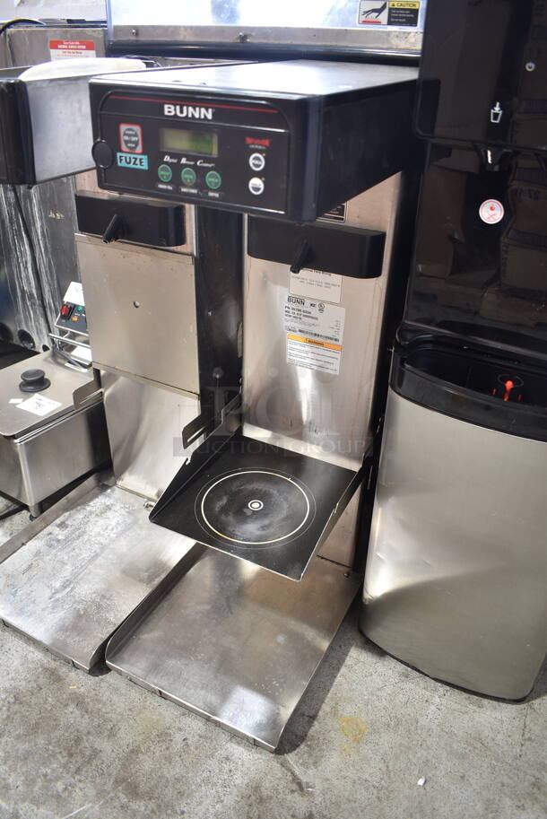 Bunn ITCB-DV Stainless Steel Commercial Countertop Iced Tea Machine. 120 Volts, 1 Phase.  - Image 2 of 5