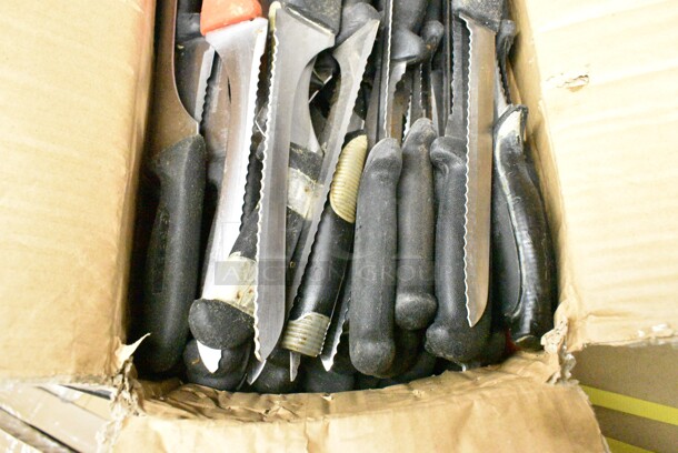 50 SHARPENED Stainless Steel Knives Including Serrated Bread Knives. 50 Times Your Bid!  - Image 2 of 10
