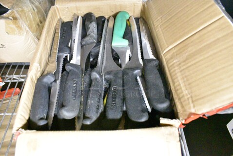 50 SHARPENED Stainless Steel Knives Including Serrated Bread Knives. 50 Times Your Bid! 