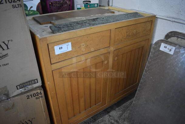 Wood Pattern Cabinet w/ 2 Door and 2 Drawers. 39x24.5x34.5