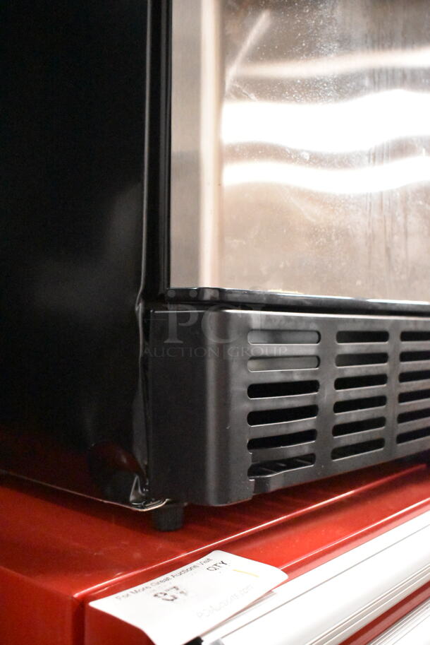 BRAND NEW SCRATCH AND DENT! Whynter UIM-155 15" Built In Ice Maker Machine Stainless Steel 12lb. 115 Volts, 1 Phase. Tested and Working! - Image 4 of 8