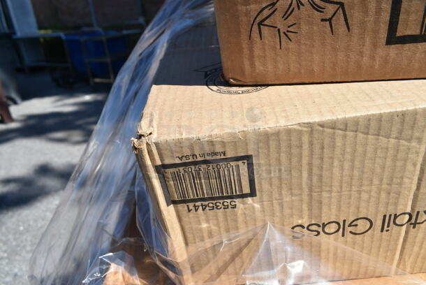 PALLET LOT of 12 BRAND NEW Boxes Including 3 Box 303COPMBP7 Acopa 7 1/4" Matte Black Stoneware Coupe Plate - 36/Case, 50016W Choice 16 oz. White Poly Paper Hot Cup - 1000/Case, C57PST1 Dart ClearSeal Hinged Lid Plastic Container 6" x 5 13/16" x 3" - 500/Case, 190H10LVS12OZ 10 Lane Universal Gravity Feed Bottle Organizer for 12 oz. to 16 oz. Bottles with Low Rings. 12 Times Your Bid!  - Image 3 of 12