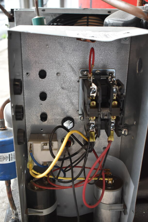 Copeland FFAL-017Z-CFV-072 Metal Compressor. 208-230 Volts, 1 Phase.  - Image 4 of 12