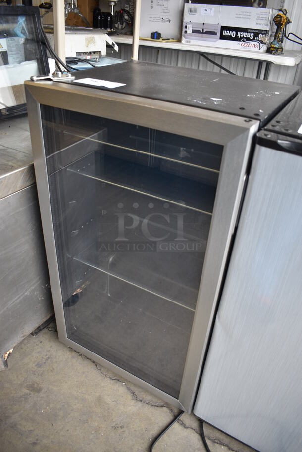 Metal Mini Cooler Merchandiser. 115 Volts, 1 Phase. 19x18x33. Tested and Working! - Image 3 of 5