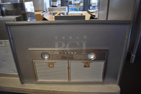 BRAND NEW SCRATCH AND DENT! Broan PM500 Series Stainless Steel Range Hood. 30x19x27