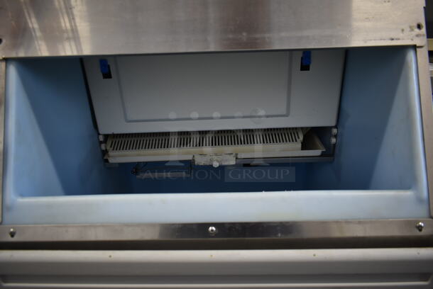 Hoshizaki KM-150BWP Stainless Steel Commercial Self Contained Ice Machine. 115-120 Volts, 1 Phase.   - Image 4 of 6