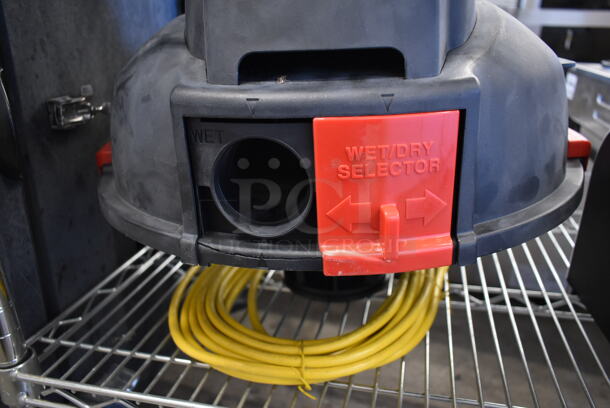 Black Poly Wet Dry Vacuum Top Piece. - Image 2 of 5