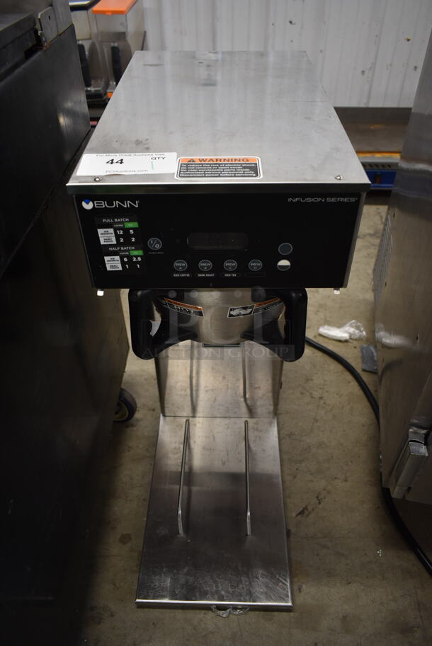 2019 Bunn IC3-DBC Stainless Steel Commercial Countertop Iced Tea Machine w/ Metal Brew Basket. 120/208 Volts, 1 Phase.  - Image 1 of 7