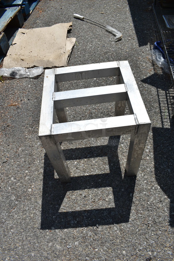 4 Aluminum Dunnage Racks; Lockwood DR-1212-12 and 2 Lockwood DR-2048-12. 4 Times Your Bid! - Image 2 of 8
