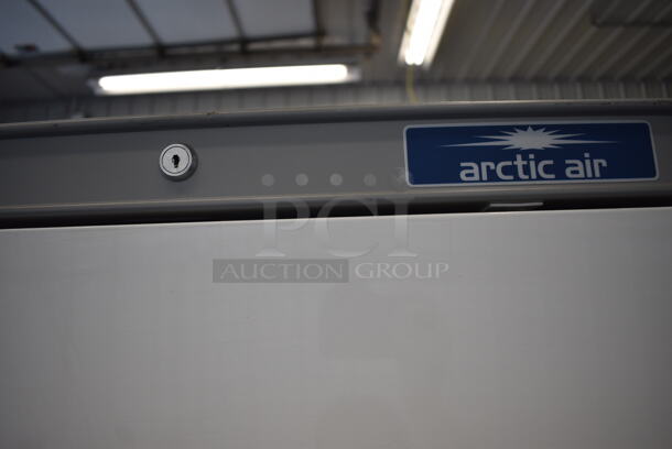 Arctic Air AWR25 Metal Commercial Single Door Reach In Cooler on Commercial Casters. 115 Volts, 1 Phase. 31x29x77. Tested and Powers On But Does Not Get Cold - Image 7 of 7