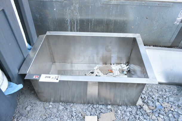 2 Metal Items Including Bin. Includes 29x18x13. 2 Times Your Bid!  - Image 2 of 4