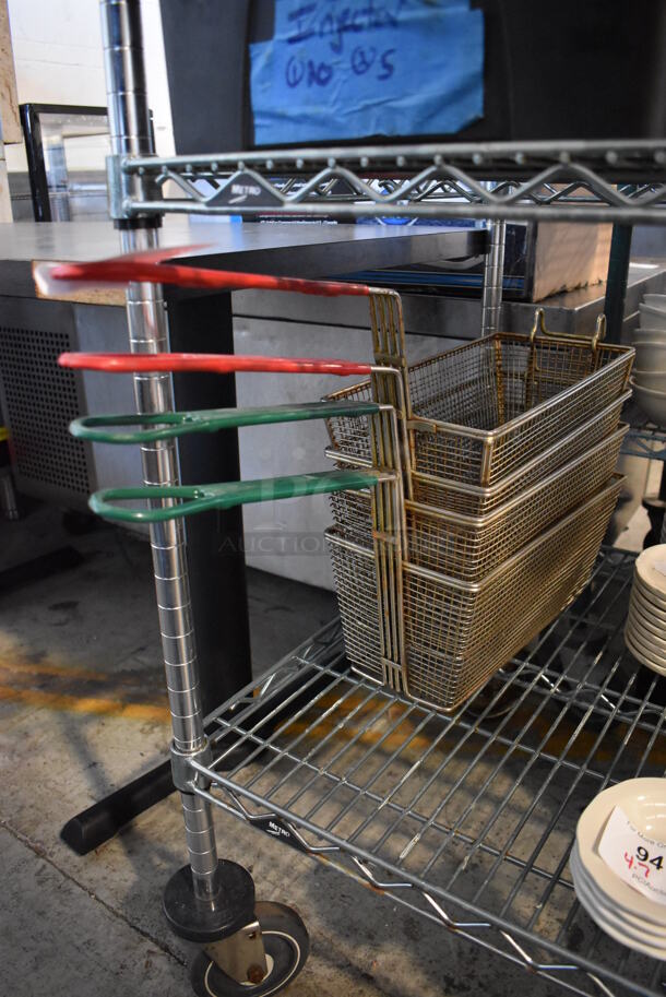 4 Metal Fry Baskets. 6.5x25x12. 4 Times Your Bid! - Image 1 of 2