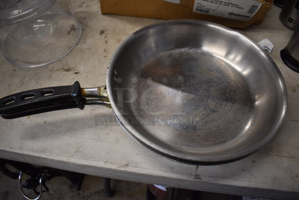5 Metal Skillets. 20x13x2.5. 5 Times Your Bid! - Image 6 of 8
