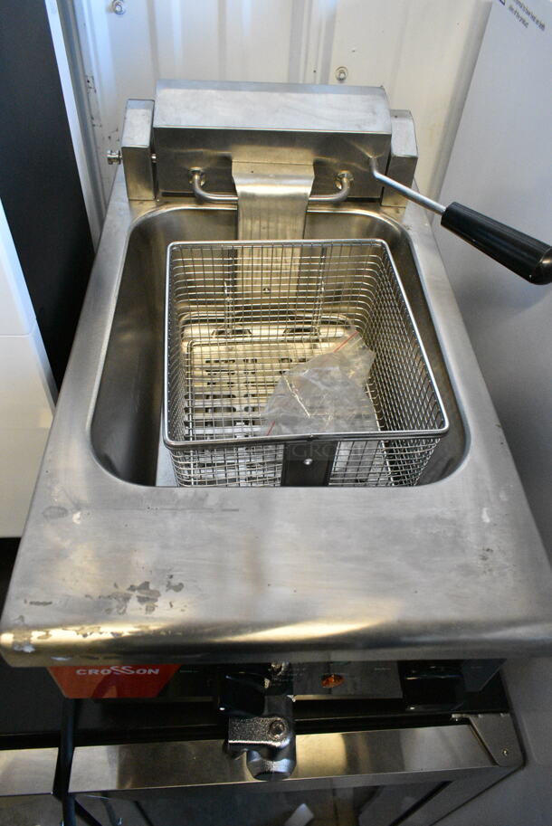 BRAND NEW SCRATCH AND DENT! 2024 Crosson EF-6V Stainless Steel Commercial Countertop Electric Powered Fryer w/ Metal Fry Basket and Lid. 120 Volts, 1 Phase. - Image 5 of 7