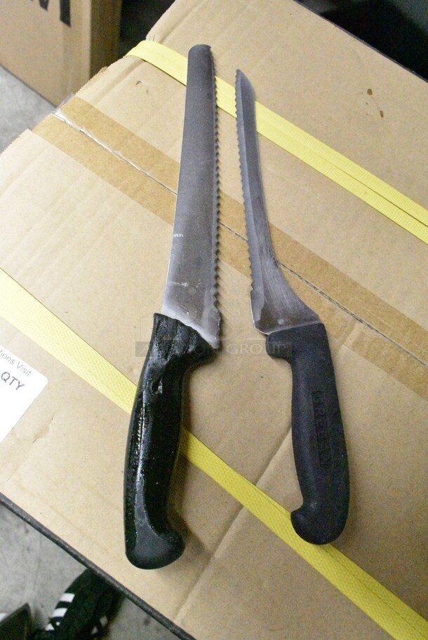 75 SHARPENED Stainless Steel Knives Including Serrated Bread Knives. 75 Times Your Bid!  - Image 5 of 6
