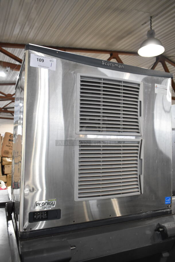 Scotsman Stainless Steel Commercial Ice Head on Scotsman B530S Commercial Ice Bin.  - Image 3 of 8