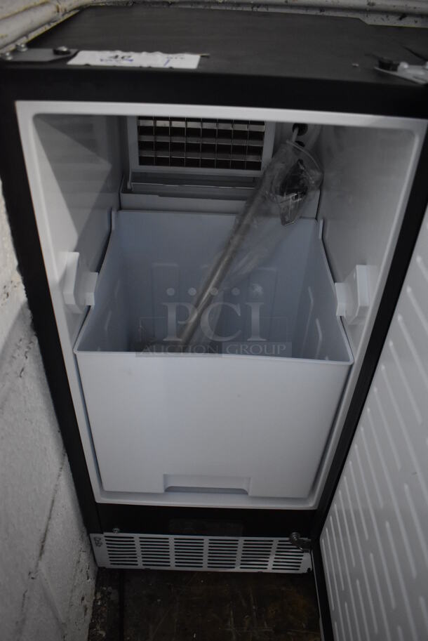BRAND NEW SCRATCH AND DENT! KoolMore BIM75-BS Stainless Steel Commercial Self Contained Undercounter Ice Machine. 115 Volts, 1 Phase. 15x17.5x33 - Image 4 of 7