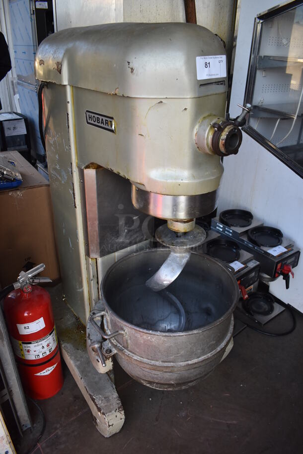 Hobart H-600-G Metal Commercial Floor Style 60 Quart Planetary Dough Mixer w/ Metal Mixing Bowl and Dough Hook. 230 Volts, 1 Phase. 28x42x56 - Image 5 of 7