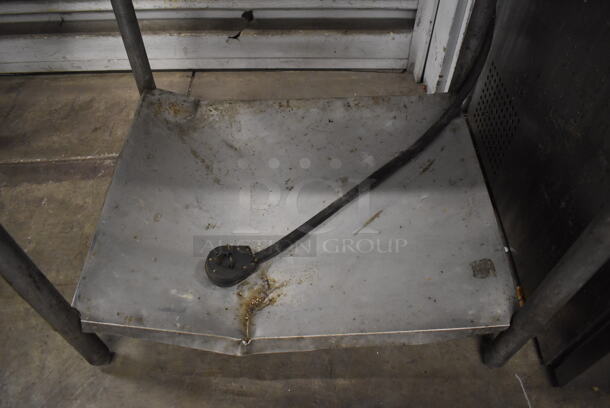 Blodgett CTB-1 Stainless Steel Commercial Electric Powered Half Size Convection Oven w/ Merlin Timer, View Through Door, Metal Oven Racks and Under Shelf. 208/220 Volts, 1 Phase. 30x26x65 - Image 10 of 10