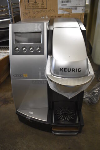 BRAND NEW IN BOX! Keurig Model K3000SE Countertop Single Cup Coffee Machine. 12x19x17.5