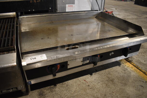 Star Model 636 Stainless Steel Commercial Countertop Natural Gas Powered Flat Top Griddle. 36x29x13