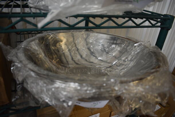 7 BRAND NEW! Metal Bowls. 14x14x3.5. 7 Times Your Bid!