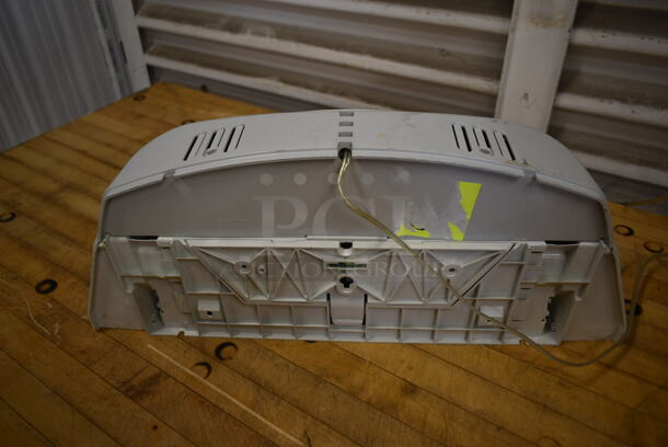 Ecolab Electric Bug Zapper. Tested and Working! - Image 4 of 5