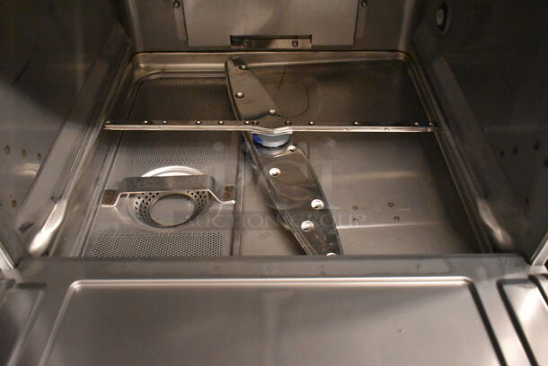 BRAND NEW SCRATCH AND DENT! 2023 Hobart LXGER Advansys Energy Recovery High Temperature Glass Washer - 120/208-240 Volts, 1 Phase.  - Image 6 of 7