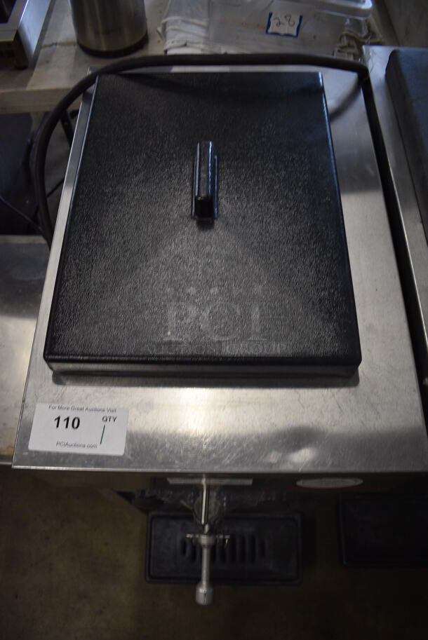 SaniServ Model A4041N Stainless Steel Commercial Countertop Air Cooled Single Flavor Soft Serve Ice Cream Machine. 208-230 Volts, 1 Phase. 17x30x37 - Image 4 of 7