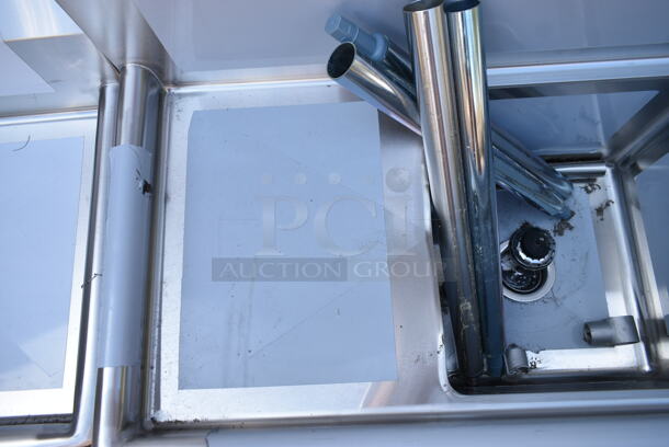 BRAND NEW SCRATCH AND DENT! Regency 600S3151515L Stainless Steel Commercial 3 Bay Sink w/ Left Side Drain Board. Bays 15x15. Drain Board 13.5x17 - Image 6 of 8