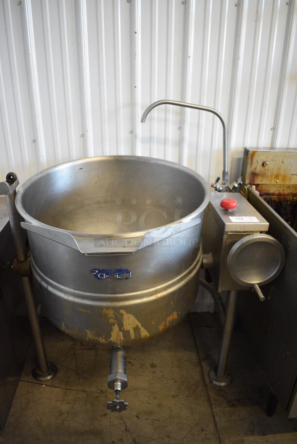 Cleveland Model KDL-40-1 Stainless Steel Commercial Floor Style 40 Gallon Manual Tilting Kettle. 208 Volts, 3 Phase. 40x34x49