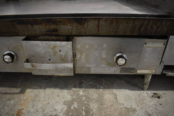 General Electric Model CG58 Stainless Steel Commercial Countertop Flat Top Griddle. 240 Volts, 1/3 Phase. 36x26x18 - Image 5 of 7