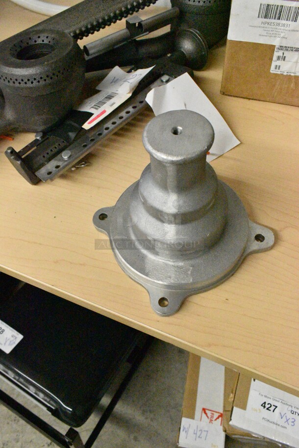 2 BRAND NEW SCRATCH AND DENT! Items Including HP00078154 Hobart 00-078154 Drive Hub, HP00076364 Hobart 00-076364 Funnel. 2 Times Your Bid!  - Image 5 of 9