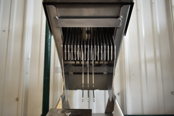 LIKE NEW! Edlund ARC-136 ARC Metal Countertop Manual Fruit and Vegetable Slicer with 3/16" Blades. - Image 3 of 6