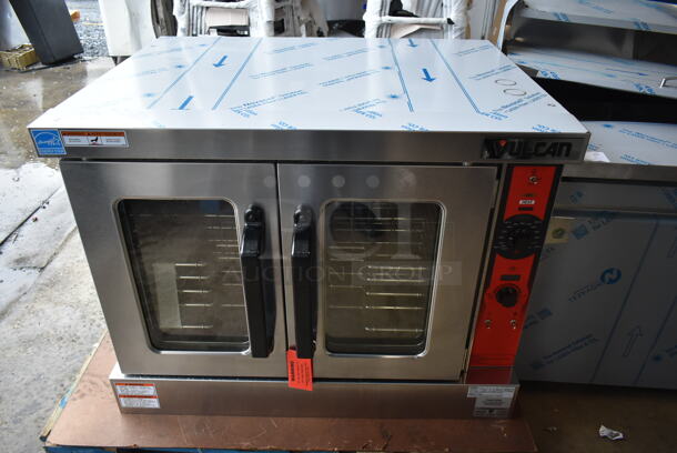 BRAND NEW SCRATCH AND DENT! Vulcan VC5GD-11D1Z Commercial Stainless Steel Natural Gas Powered Full Size Convection Oven w/ View Through Doors, Metal Oven Racks and Thermostatic Controls. Does Not Come w/ Legs. - Image 2 of 7