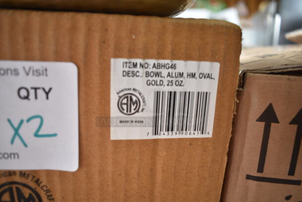 2 BRAND NEW SCRATCH AND DENT! Boxes; Box of 4 American Metalcraft ABHG46 25 oz. Gold Hammered Aluminum Oval Serving Bowl and Box of Bormioli Ypsilon Carafe. 2 Times Your Bid!  - Image 4 of 7