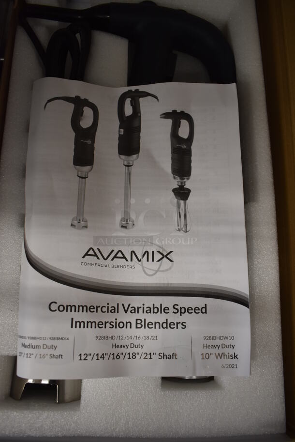 BRAND NEW SCRATCH AND DENT! AvaMix 928IBMD12 Stainless Steel Commercial 12" Shaft Immersion Blender. 120 Volts, 1 Phase. Tested and Working! - Image 5 of 7